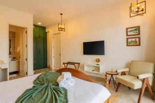 Villa Fleuve 6-BHK Riverfront Hideaway With Infinity Pool & Bathtub - Nerul - 3