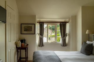 The Bell Inn - Lechlade - 4