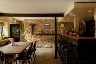 The Bell Inn - Lechlade - 1