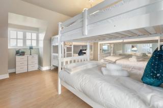 Relaxing Coastal Getaway Perfect for Large Groups - Canvey Island - 5