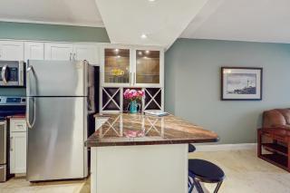 Commodores Landing 208 - 5