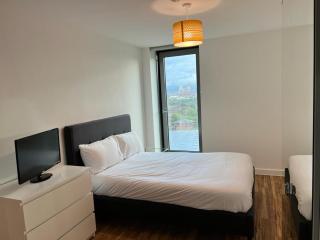 Luxury Salford Quays Apartment - Manchester - 7