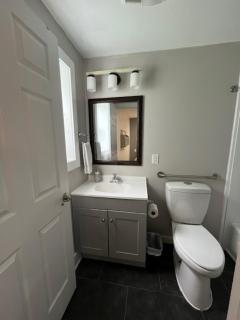 Nightshade Inn & Gardens - Camillus - 6