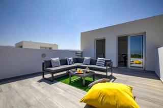 Sea Point Villas Luxury Villas with Private Pools in Coral Bay - 4
