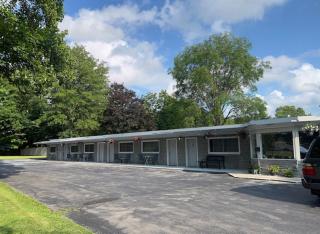 Nightshade Inn & Gardens - Camillus - 9
