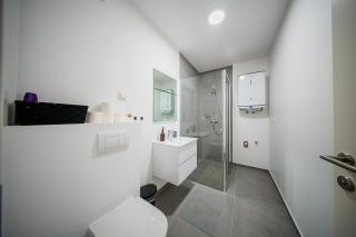 Flex SelfCheckIns 188 - Zagreb - 2 Bedrooms - Parking - Loggia - Zagreb - 2