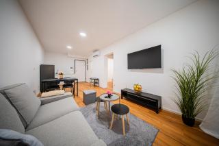 Flex SelfCheckIns 188 - Zagreb - 2 Bedrooms - Parking - Loggia - Zagreb - 0