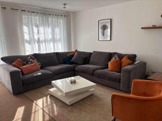 WS10 Contractor House 3 Bed 3 Bath with Parking - Wednesbury - 0