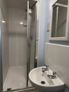 WS10 Contractor House 3 Bed 3 Bath with Parking - Wednesbury - 2