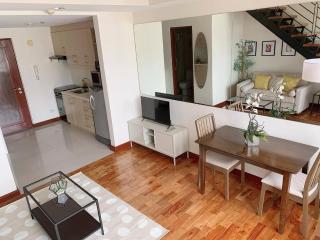 Room in Condo - Modern Makati Condo for Rent - City Views Convenience - Manilla - 7