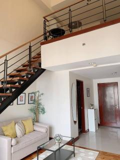 Room in Condo - Modern Makati Condo for Rent - City Views Convenience - Manilla - 8