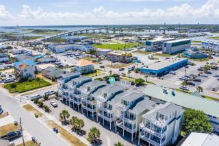 5 Bedroom home located in Heart of Surf City, beach access across street - Surf City - 7