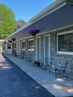 Nightshade Inn & Gardens - Camillus - 0