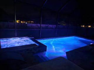 Modern 4BR Naples Park Pool Home 5 Min to Beach - Naples - 1