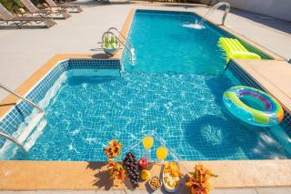 Recanto c/ 4 Suítes, Piscina e Área Gourmet - Caldas Novas - 2