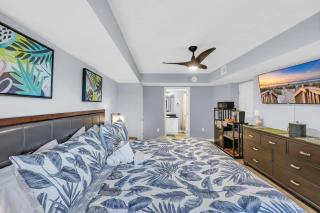 Huge 15000sf Pool Modern Studio at Barefoot Resort - Myrtle Beach - 4