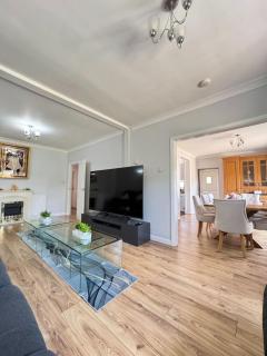 Starling House 3BR near Heathrow, London - Ashford - 0