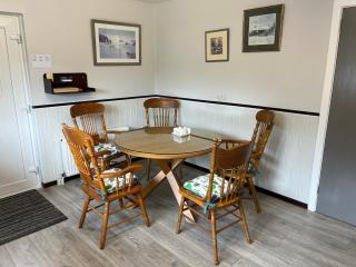 Comfortable and Convenient 4 Bedroom Home - Glenavy - 7