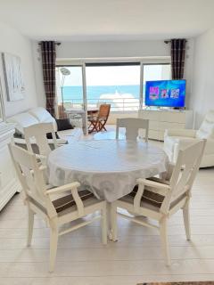 "Beautiful 2-Bedroom Apartment with Terrace Facing the Canal Impérial 4" - Le Grau-du-Roi - 9