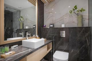 Luxe 4BR Penthouse with Private Pool and Gym - 3