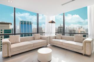 Luxe 4BR Penthouse with Private Pool and Gym - 7