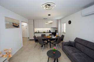 Two apartments "Cvita" with seaview and balcony - Dugi Rat (Punta Lunga) - 7