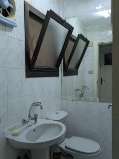 Peacful Room - Female Only - Sheikh Zayed - 4