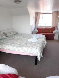 Whitby Marina 6-8ppl dogs Family Home - 1