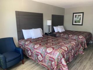 Executive Inn - Locust Grove - 4