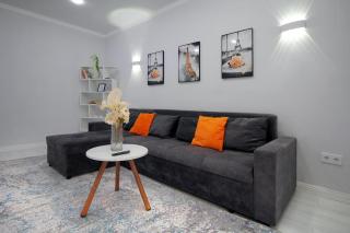 Apart AlmaCentral - 2