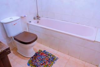 Stay Inn Back Packers - - 9