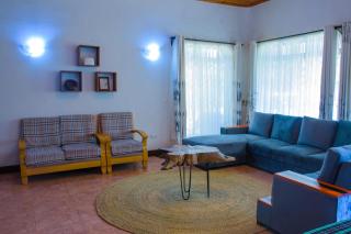 Stay Inn Back Packers - - 2