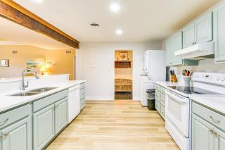 Pool Access and Pet Friendly Condo in Hilton Head - 1