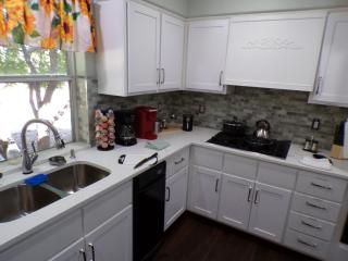 Fire TV, WiFi, Games for kids, Outfitted Kitchen - Farmington - 4