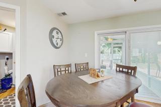 Beach House Hideaway - Myrtle Beach - 3