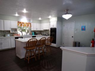 Fire TV, WiFi, Games for kids, Outfitted Kitchen - Farmington - 3