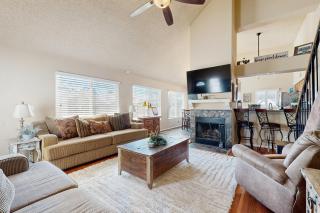 3BR Home with Sparkling Pool, Fire Pit - 6