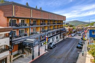 Treasure Mountain Inn - 9