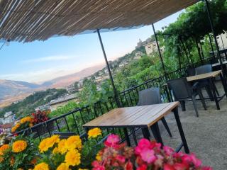Tony's Terrace - Gjirokastra - 0
