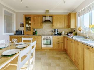3 Bed in Narberth 73936 - Maenclochog - 9