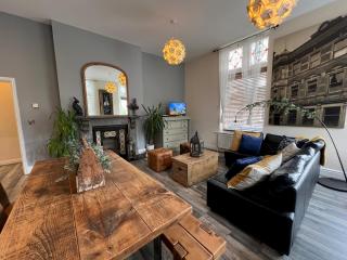 Pass the Keys Historical Victorian Apt for 6 Pets - Matlock - 7