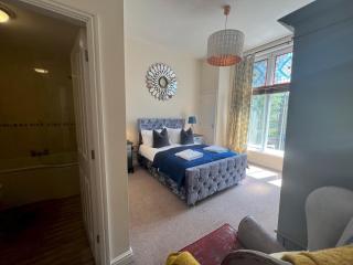 Pass the Keys Historical Victorian Apt for 6 Pets - Matlock - 4