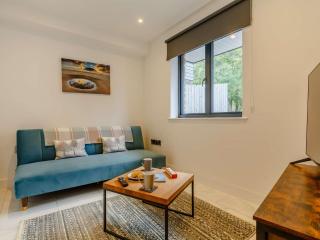 4 Bed in Bude 89355 - Poughill - 1