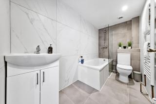 Light Blue Luxury 2 Bedroom Flat Next to Westfield Shopping Mall - Londra - 5