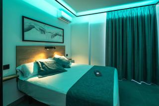 White Coast Suites - Alicante - 2