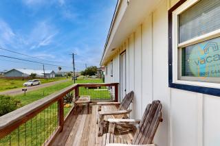 Bay Breeze House - 8