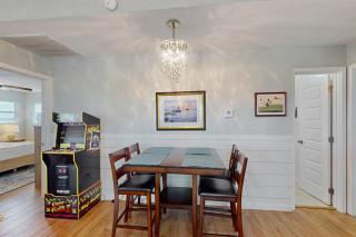 Bay Breeze House - 2