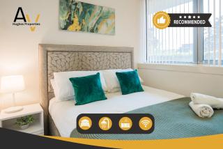 Elegant Two-Bedroom Apartment - Free Wi-Fi, 7 Mins from Station, Perfect for Business or leisure Travellers By AV Hughes Properties - Milton Keynes - 0