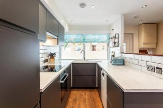 Terraced Bermondsey House - 1