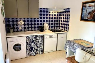 Small house in the heart of the village of St Martin de Ré - 8